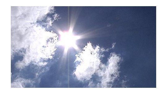 sol y nubes