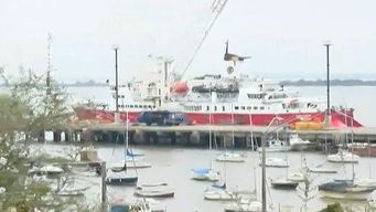 denuncia de violacion en un buque de bandera extranjera que esta anclado en el puerto fray bentos