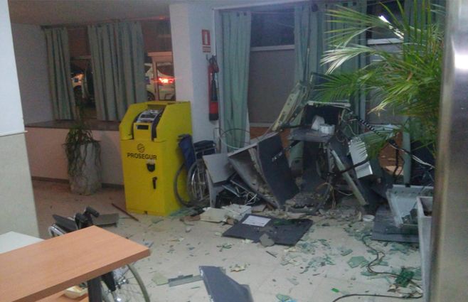cajero-explotado-mutualista-colonia.jpg