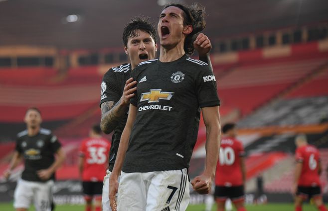 Cavani-Manchester-29-11.jpg