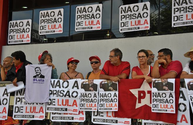 LULA-VIGILIA-afp.jpg