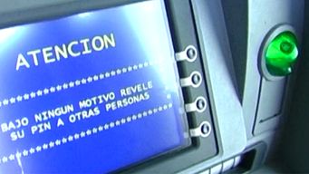 detectaron un dispositivo de clonacion de tarjetas en un cajero automatico de maldonado