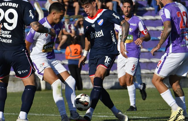 nacional fenix clausura 2024 fecha 12 foco uy (5).jpg