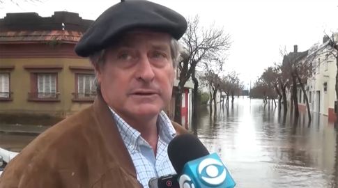 Ex intendente Besozzi brinda conferencia de prensa en su chacra tras la imputación por varios delitos