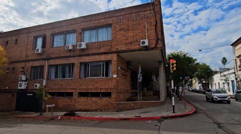 Foto: Subrayado. Escuela donde fue hallada la droga.