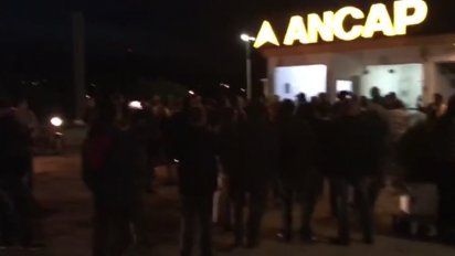 pit-cnt acusa a un solo uruguay de estar detras de la discusion en santa clara