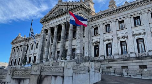 PARLAMENTO---FOTO-CHULA.jpg