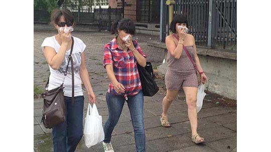 Fuerte olor invade Buenos Aires; autoridades piden tranquilidad