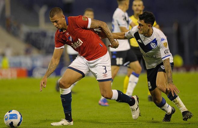 Segundo tiempo Vélez Nacional foco uy 1.jpeg