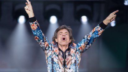 me siento mucho mejor ahora y estoy recuperandome, aseguro mick jagger