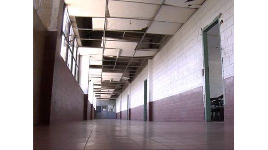 En 8 de 16 liceos que estaban para arreglar no se hizo nada