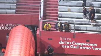 hombre profirio insultos y amenazas tras partido de progreso y nacional, y derivo en incidentes en durazno