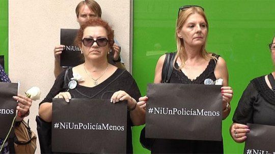 ni un policia menos