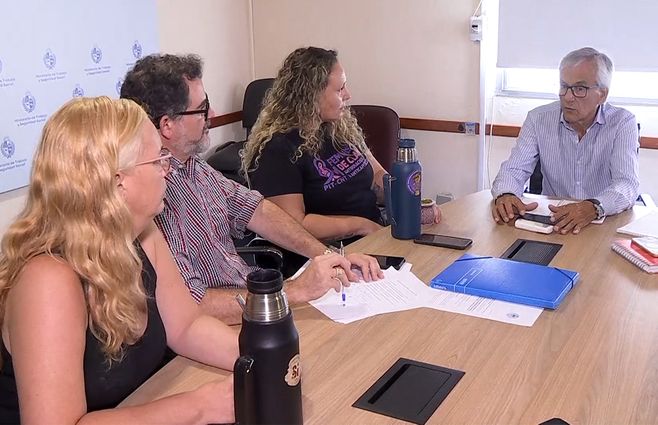 castillo-con-sindicato-de-industriales