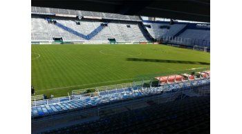 Se terminó el primer tiempo: Vélez 1 - Peñarol 1