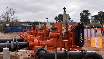crecida del rio san jose obligo a ose a mover y elevar las tres bombas que trasvasan agua al santa lucia