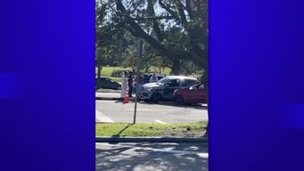 dos autos particulares chocaron en pista de examenes de la imm; instructores de manejo manifestaron preocupacion