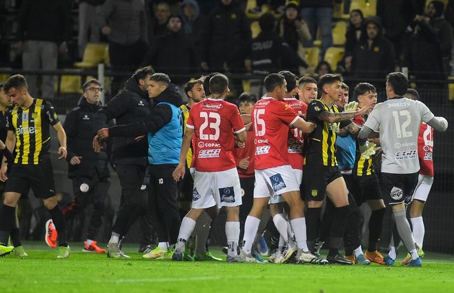 lio peñarol rentistas dante fernandez foco uy.jpeg