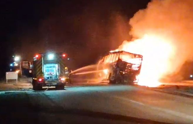 incendio-ómnibus-Nossar-Florida.jpg