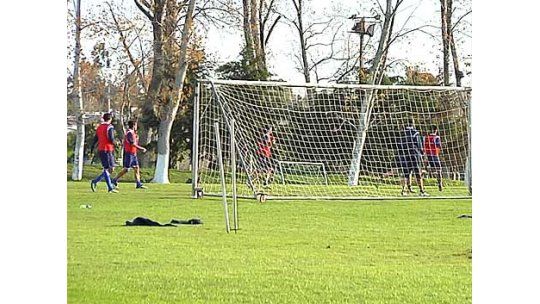 ¿Rodrigo Muñoz atajará en Libertad?