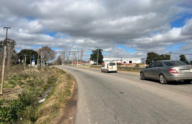 Foto: Subrayado. El lugar no tiene alumbrado público, ni vereda, reclaman vecinos.