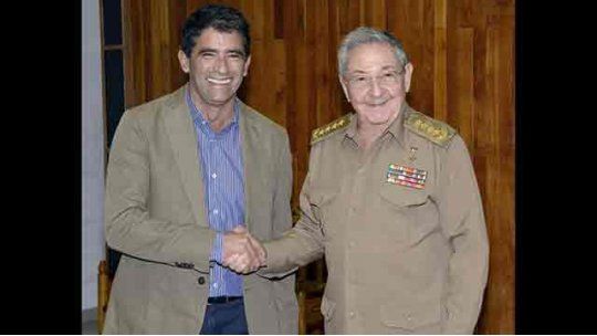 Raúl Sendic, Raúl Castro