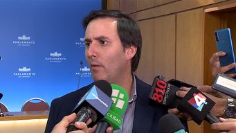 cuarto intermedio hasta el jueves por reforma jubilatoria, a pedido de legisladores colorados