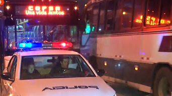 peaton embestido por un omnibus en corredor garzon sufrio traumatismo de craneo y esta internado