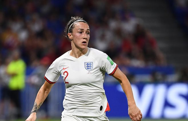 Lucy Bronze, jugadora de Manchester City, la mejor futbolista del mundo a los 29 años