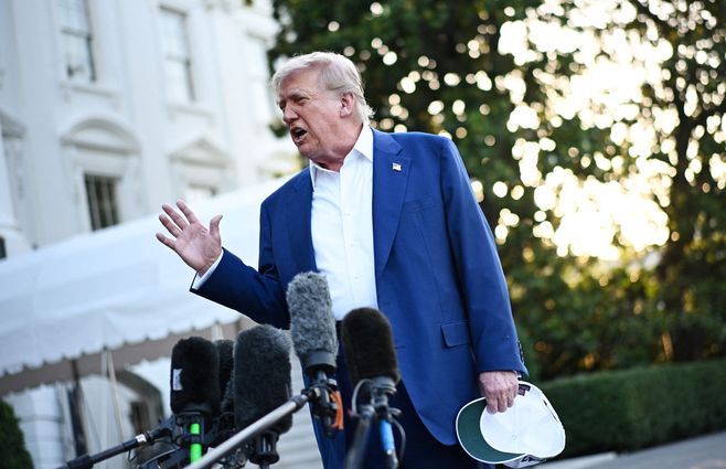 Donald Trump en declaraciones a la prensa este martes 24 de junio. Foto: AFP.
