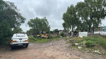 La vivienda donde llevaron raptada a la joven. Buscan dinero de una deuda con narcos de Bolivia.