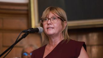 Cristina Lustemberg durante su discurso al asumir como ministra de Salud Pública. Foto: Foco UY