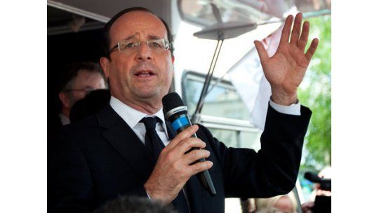 Hollande empieza con una rebaja de los sueldos del Gobierno