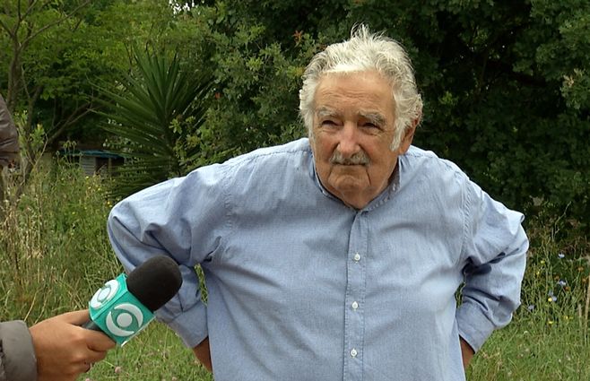 José Mujica en su chacra, domingo 5 de diciembre.