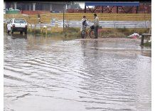 Inundaciones, evacuados y la costa intransitable por las lluvias