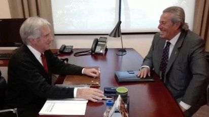 la hermosa reunion que mantuvo el intendente enrique antia y el presidente vazquez