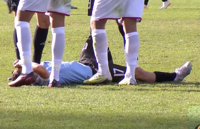 El momento de la lesión de Matías Abaldo. Foto: captura de pantalla de imágenes de los corresponsales de Subrayado en Argentina (cámara Guillermo Padilla).