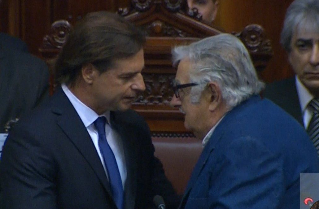 lacalle-y-mujica-asume.jpg