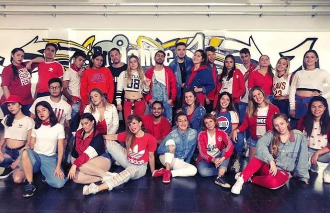 El grupo de jóvenes platenses aficionados al reggaeton