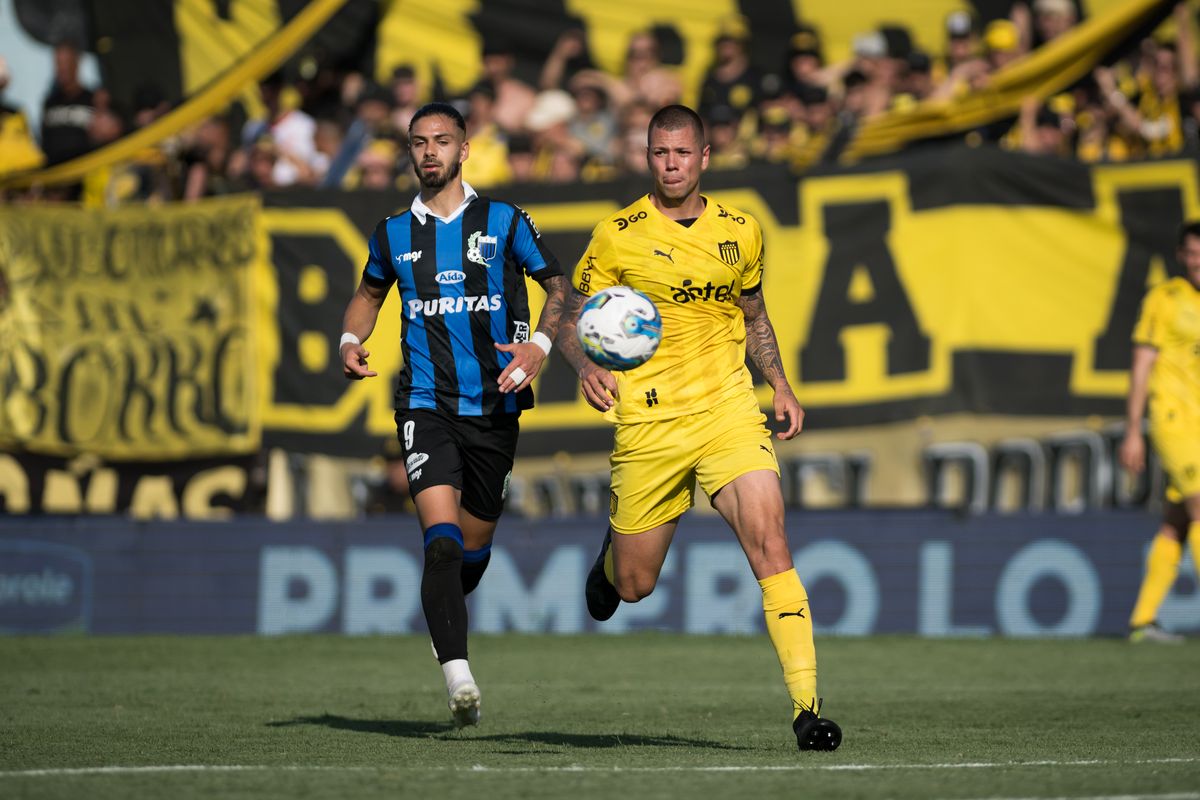 El inédito logro de Liverpool: se consagró campeón en el estadio de Peñarol  y en el de Nacional - EL PAÍS Uruguay