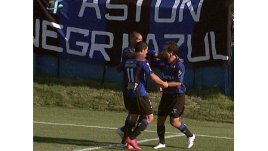 Liverpool le ganó a Peñarol 1 a 0