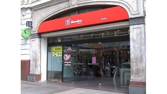 BROU incorpora 9 sucursales y 146 funcionarios del Bandes