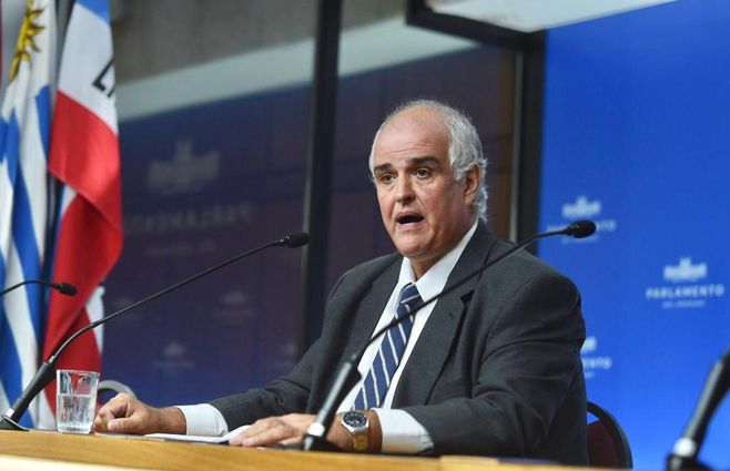 El Partido Nacional resolvió la expulsión de Gustavo Penadés del Senado.