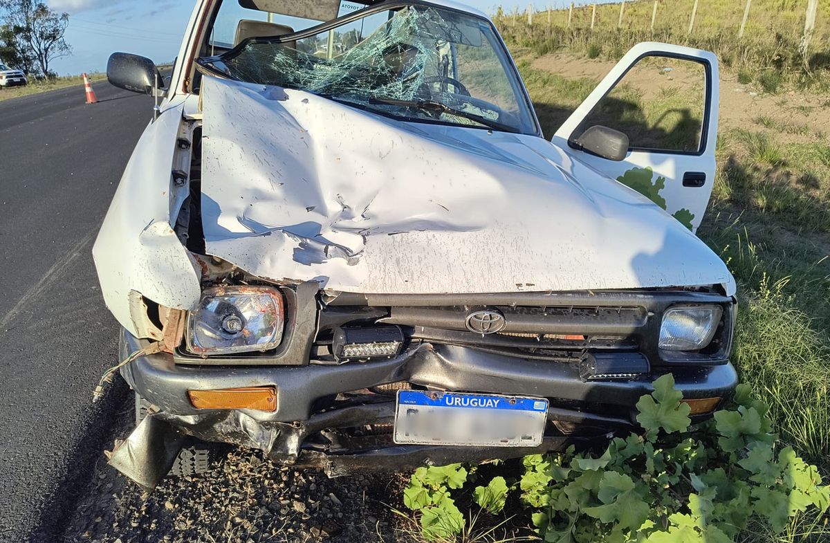 Foto cedida a Subrayado. La camioneta era conducida por un hombre de 37 años. Foto cedida a Subrayado. La camioneta era conducida por un hombre de 37 años.