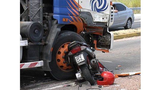 Un motociclista muerto y uno herido en dos accidentes este jueves