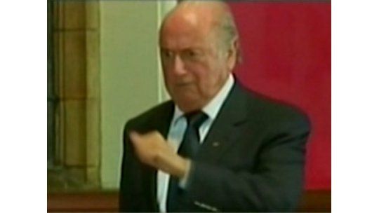 Blatter dijo que prefiere a Messi y se burló de Cristiano Ronaldo