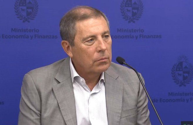 La casa está en orden, dijo Oddone: el 2025 cerró con déficit fiscal de -3,9% y proyecta crecimiento del PIB de 2,2% en 2026.