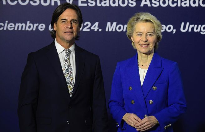 Lacalle Pou recibe a Ursula Von der Leyen en el edificio Mercosur. Foto: FocoUy