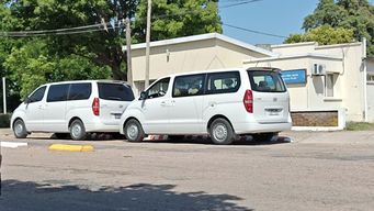 Autoridades de la salud en San Javier, en el policlínico más cercano a donde investigan posibles casos de sarampión en zona rural. Foto: Daniel Rojas, corresponsal de Subrayado.
