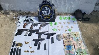 nueve detenidos con ocho armas tras tiroteo entre bandas narcos en manga